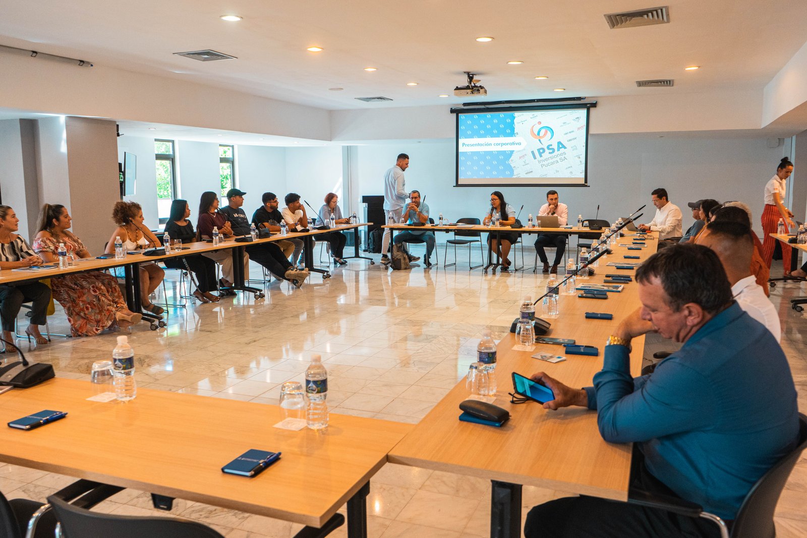 Presentación Productos Corona a principales clientes